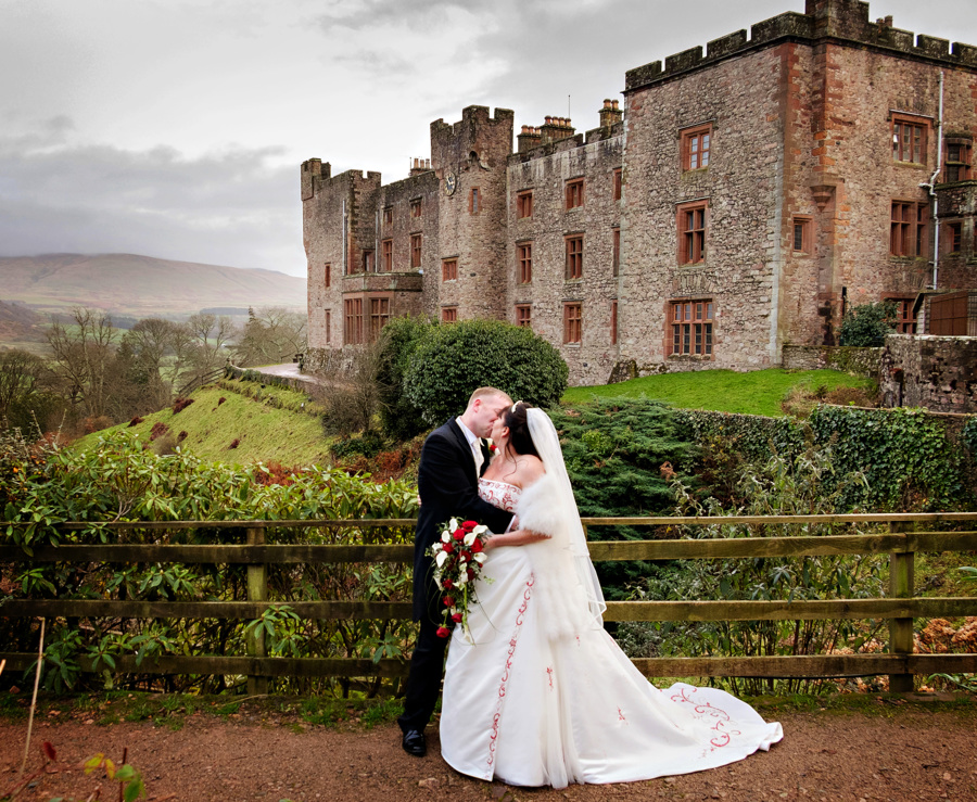 muncaster-castle-wedding_001_lake-district-wedding-photographer